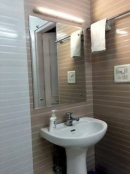 Hotel Oyo Rooms Garden Villas Gurgaon