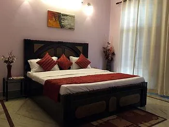Oyo Rooms Garden Villas Gurgaon Indien
